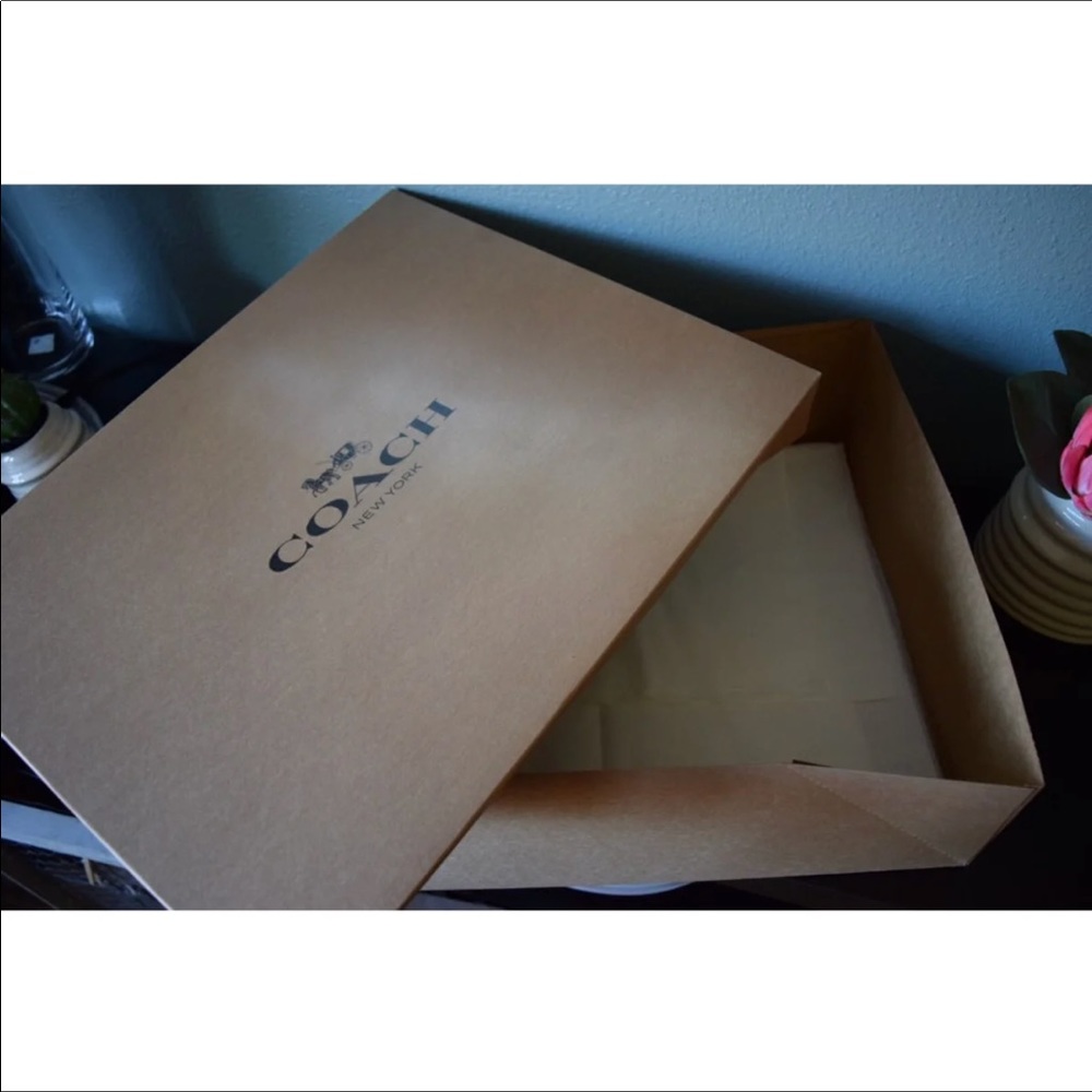 SOLD NWT Coach Hudson Leather Messenger Bag - Picture 8 of 8